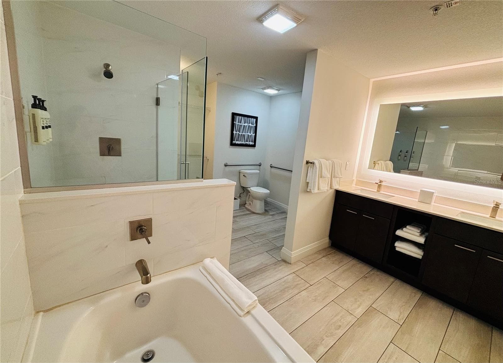Condo - Hotel at 14501 GROVE RESORT AVE #3534, WINTER GARDEN, photo 19 of 42