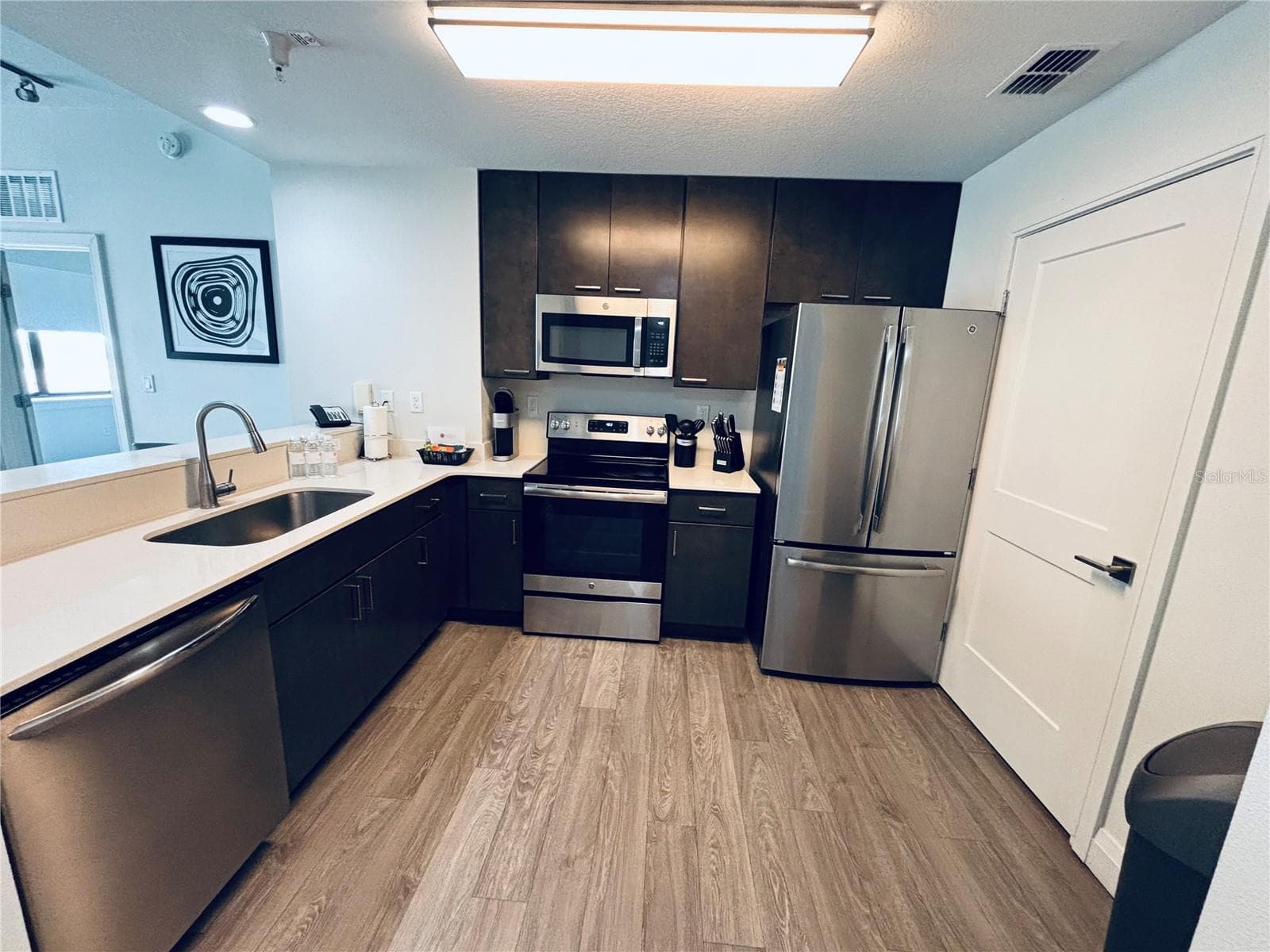 Condo - Hotel at 14501 GROVE RESORT AVE #3534, WINTER GARDEN, photo 5 of 42