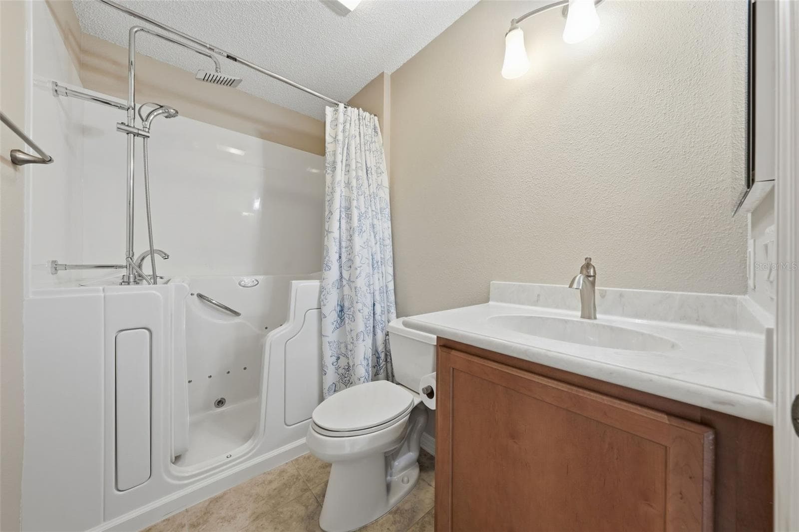 Single Family Residence at 1723 LATTA CT, THE VILLAGES, photo 6 of 56