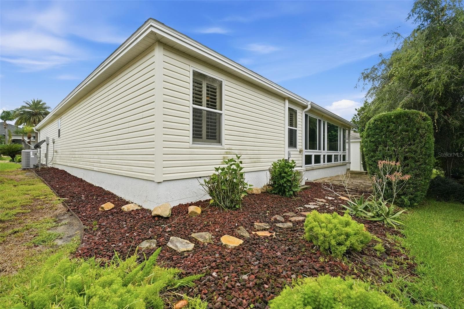 Single Family Residence at 1723 LATTA CT, THE VILLAGES, photo 15 of 56