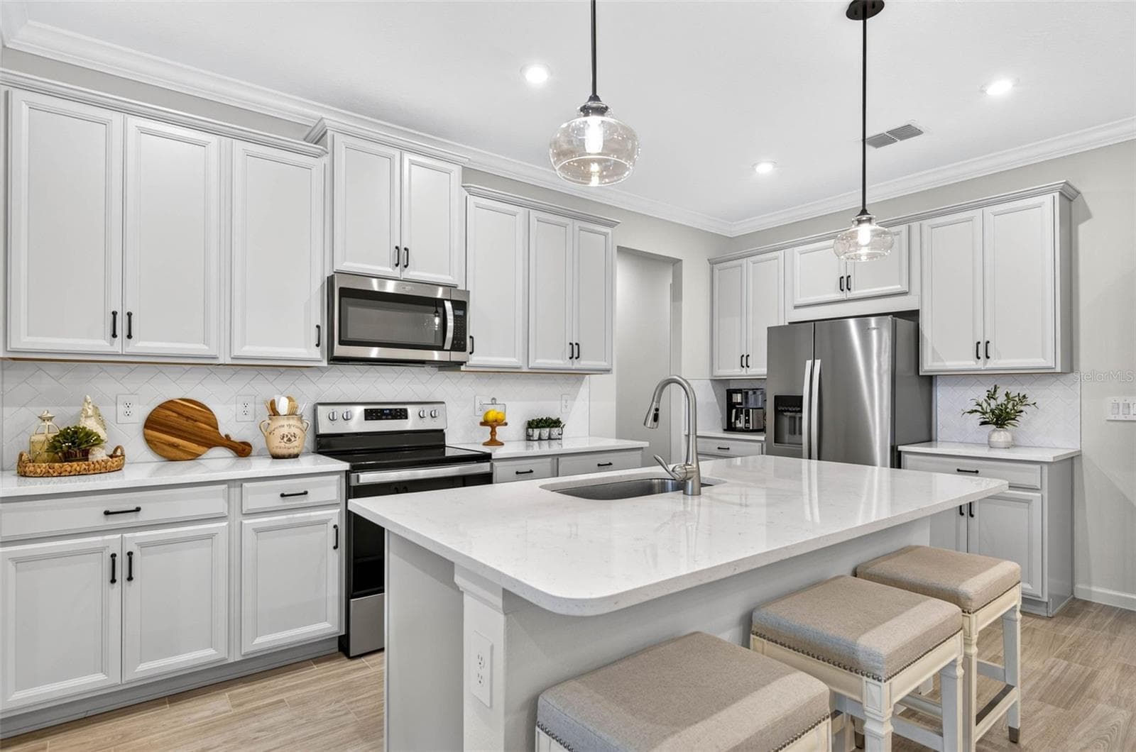 Villa at 864 SNAIL KITE PL, SUN CITY CENTER, photo 12 of 53