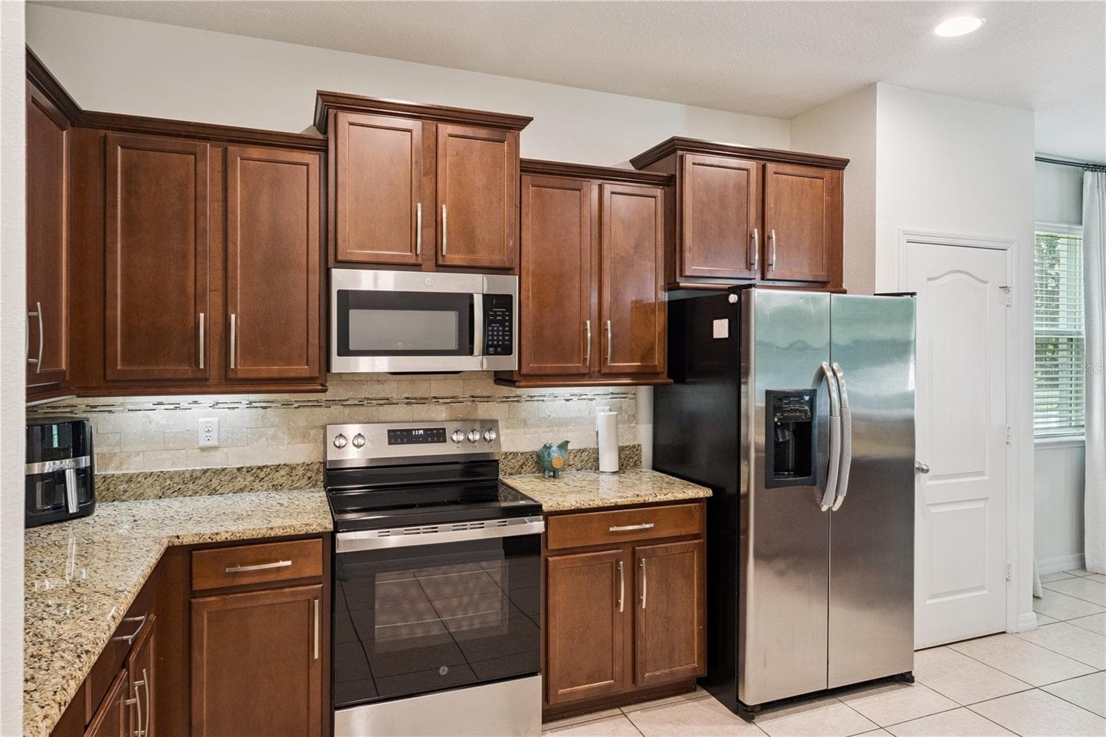 Townhouse at 1356 SCARLET OAK LOOP, WINTER GARDEN, photo 13 of 38
