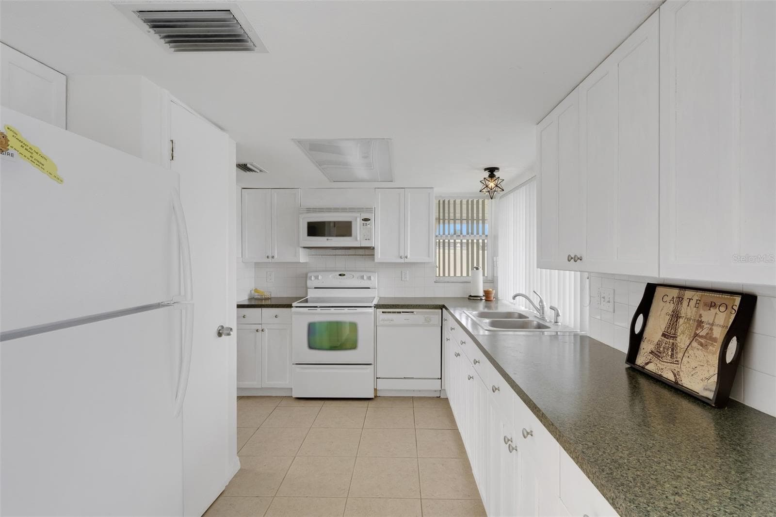 Single Family Residence at 7234 OAKSHIRE DR, PORT RICHEY, photo 12 of 26