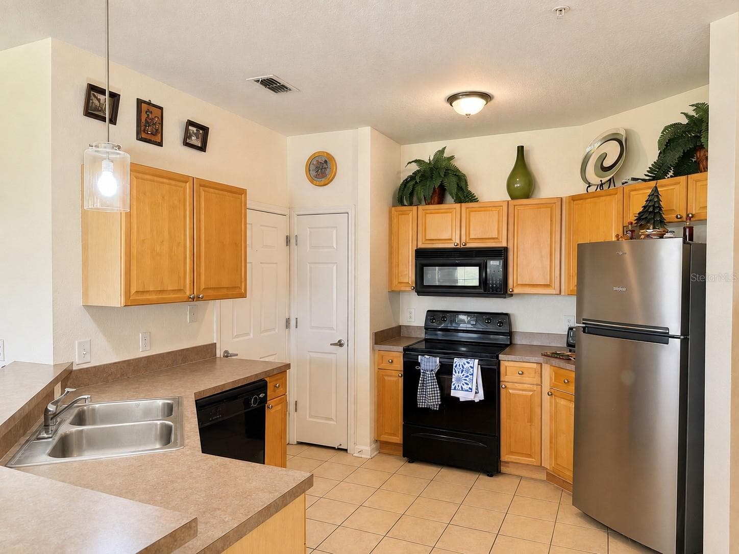 Condominium at 612 TERRACE RIDGE CIR #126, DAVENPORT, photo 5 of 34