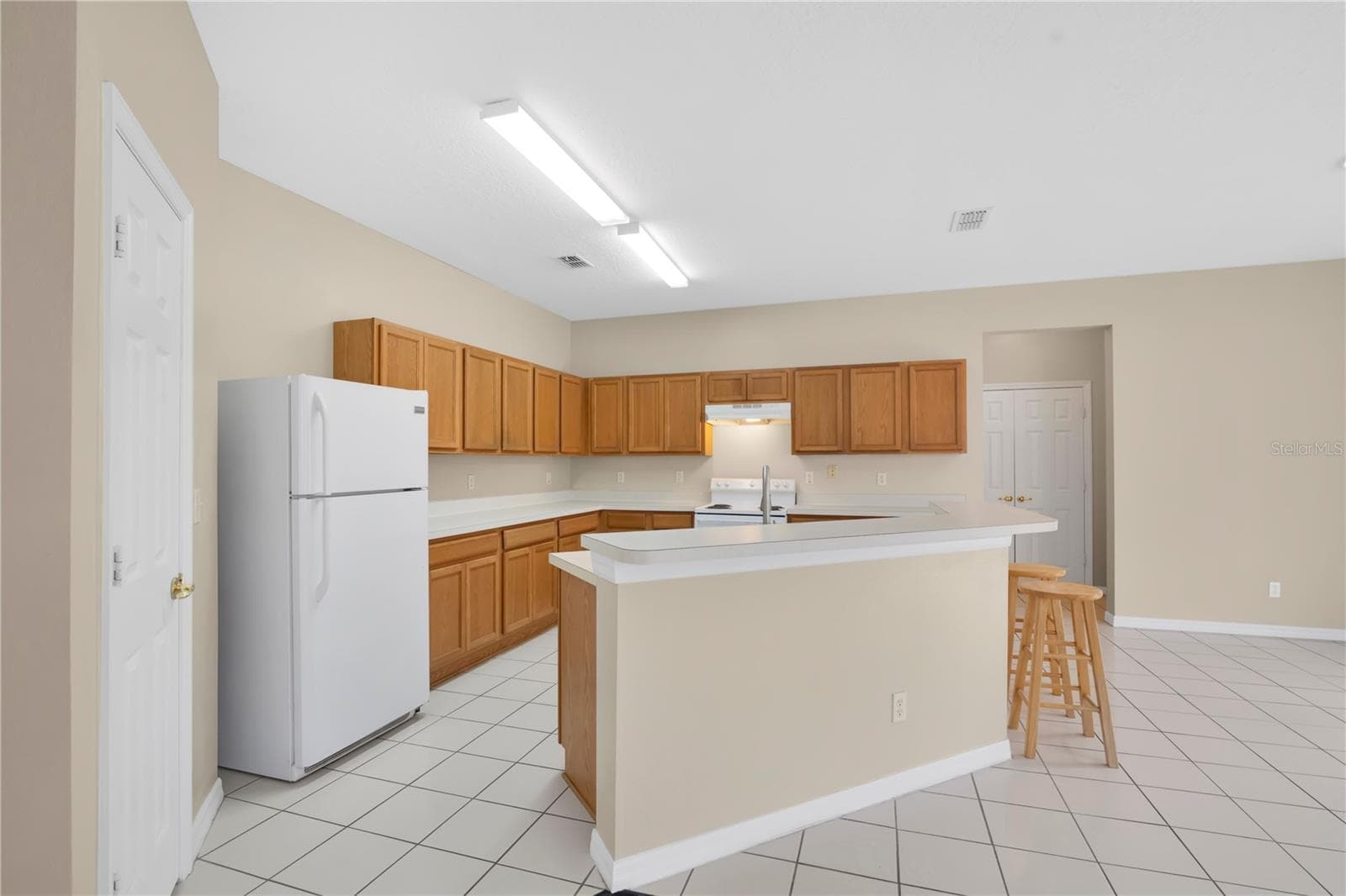 Single Family Residence at 822 KETTERING RD, DAVENPORT, photo 9 of 29