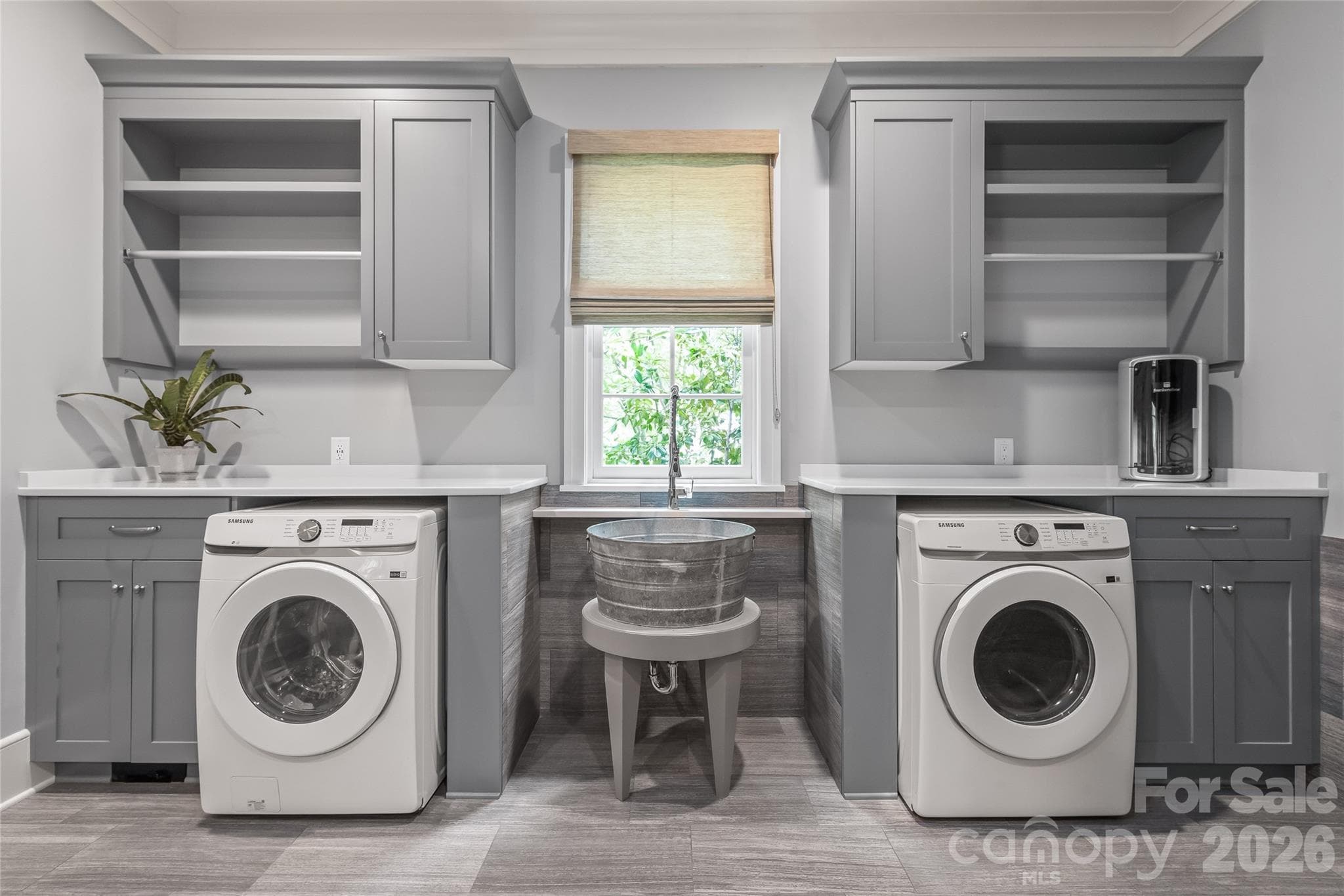 Who says laundry can't have style? Not here. - 2800 Wintergreen Drive, Charlotte