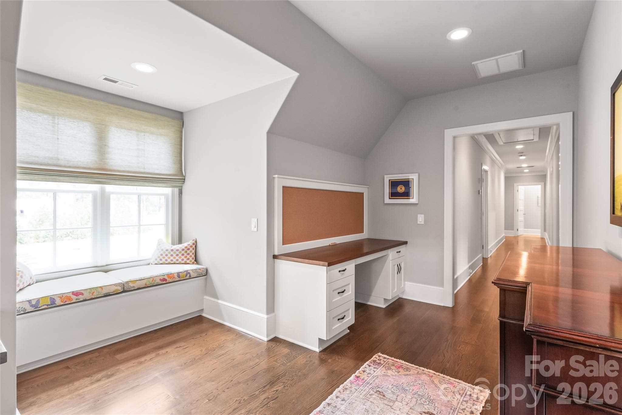 Second floor study with a lovely bench window seat for reading or daydreaming - 2800 Wintergreen Drive, Charlotte