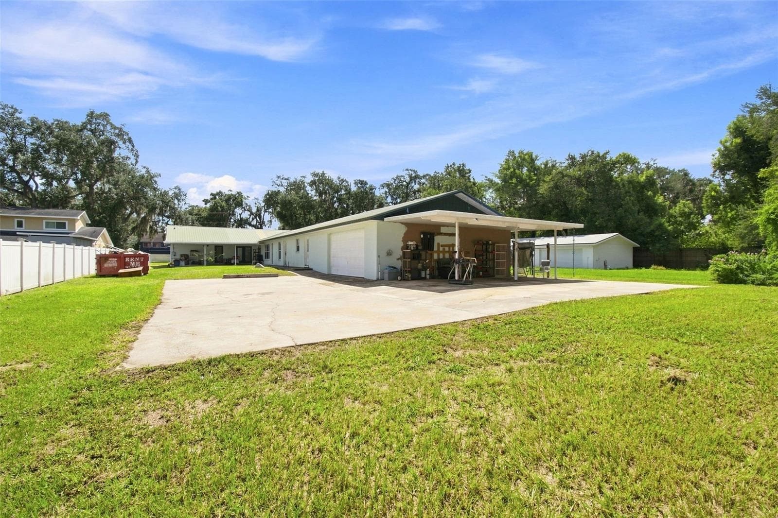 back of house - 2219 NEW JERSEY RD, LAKELAND
