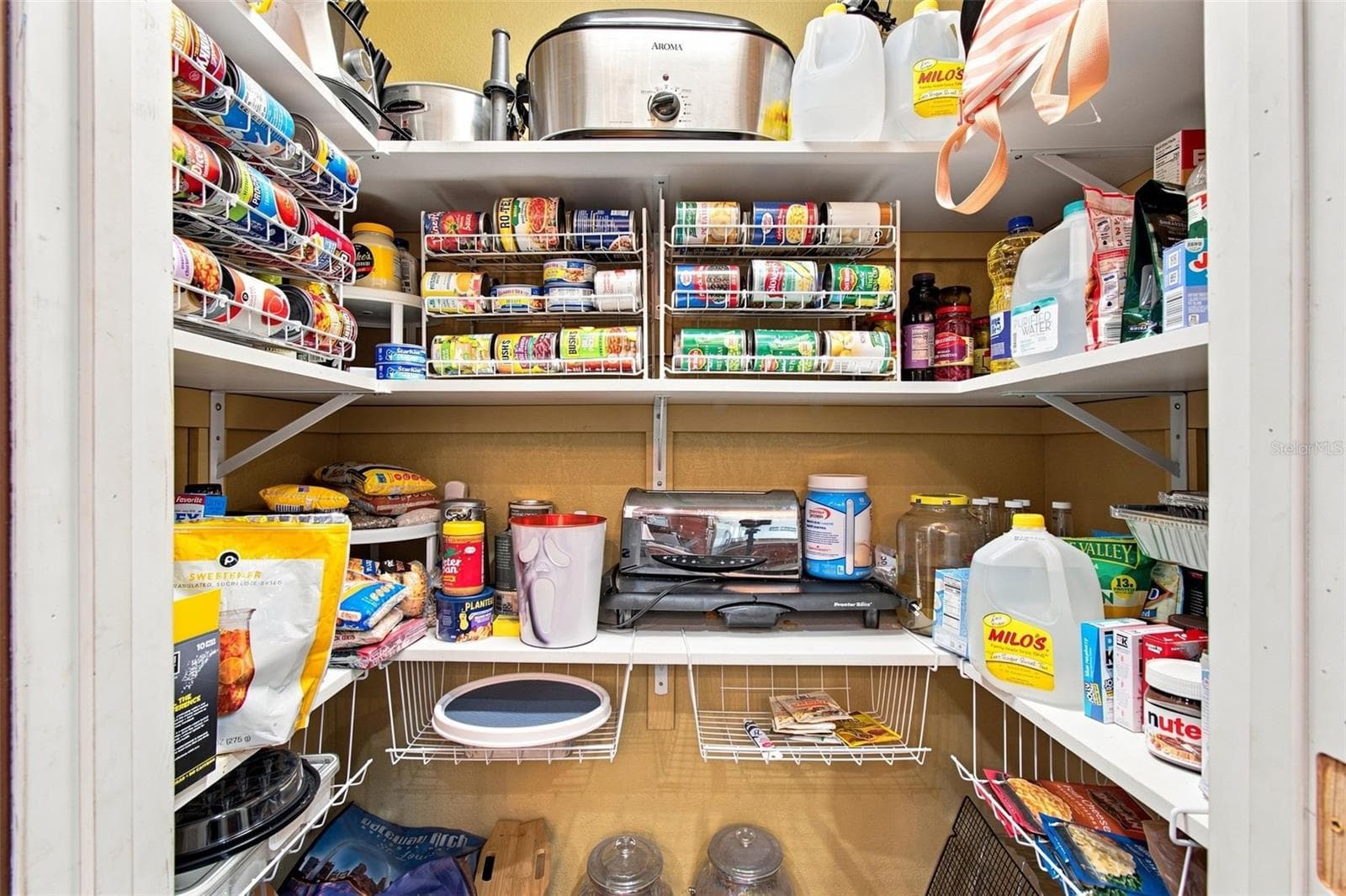 pantry no door - 2219 NEW JERSEY RD, LAKELAND