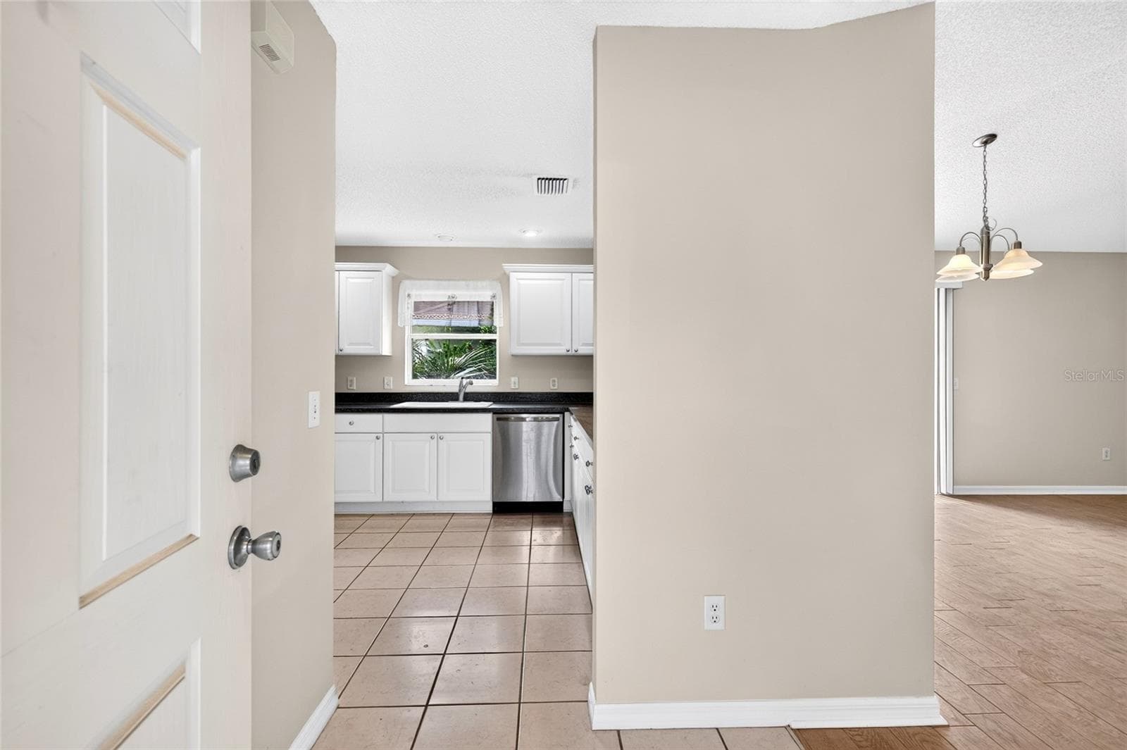 Villa at 8620 SE 166TH BIRCHBROOK LOOP, THE VILLAGES, photo 5 of 40