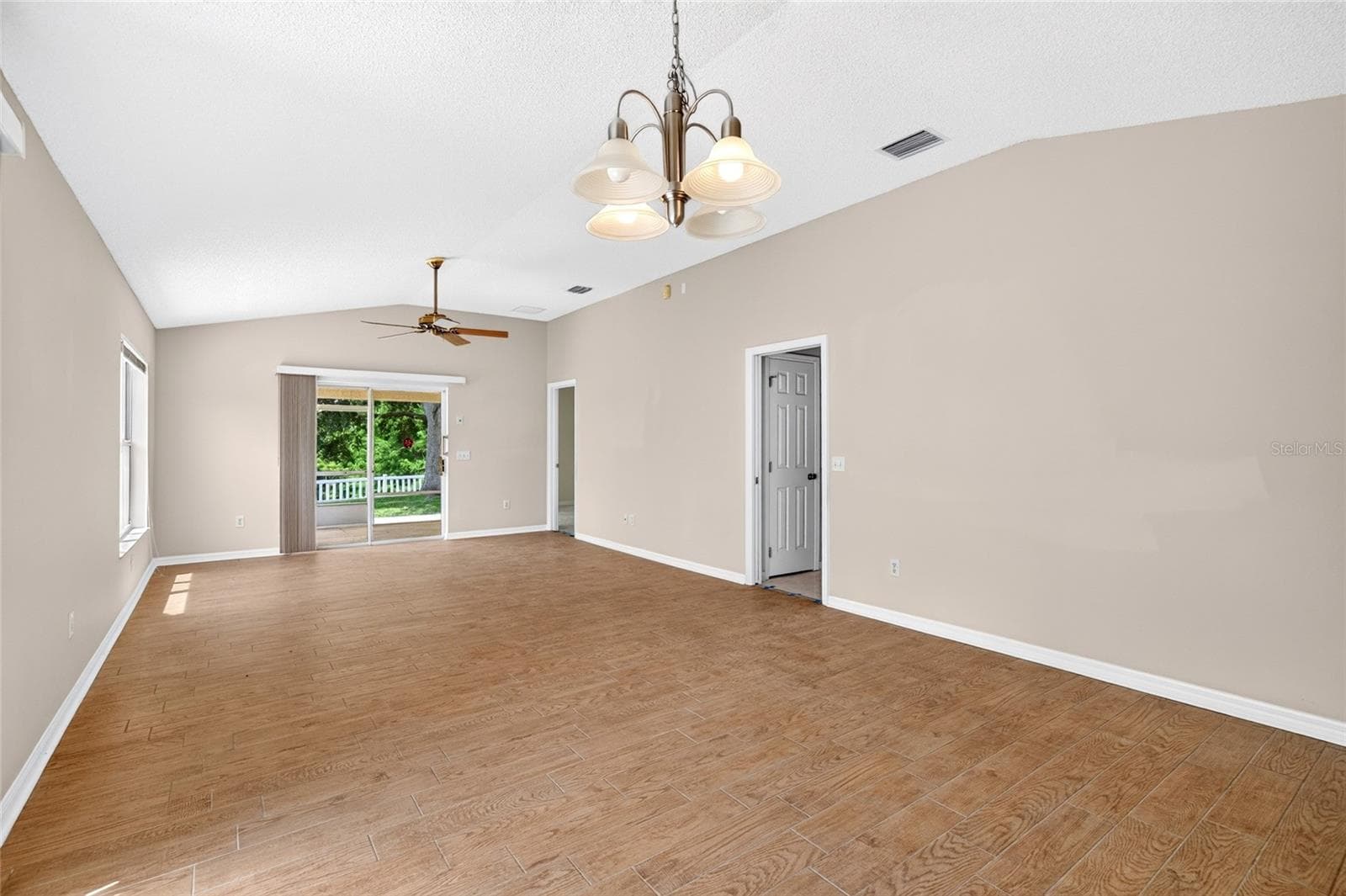 Villa at 8620 SE 166TH BIRCHBROOK LOOP, THE VILLAGES, photo 12 of 40