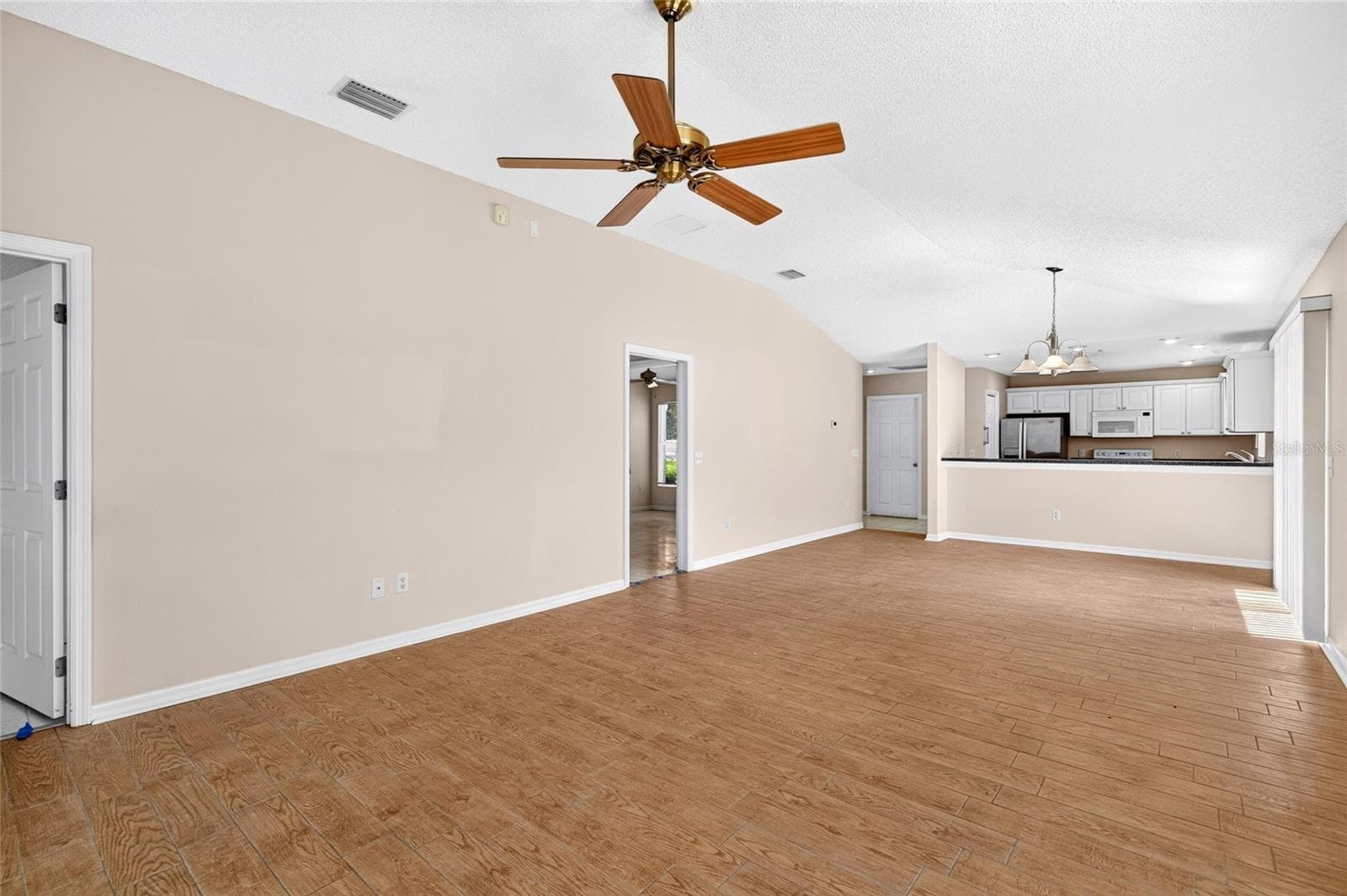 Villa at 8620 SE 166TH BIRCHBROOK LOOP, THE VILLAGES, photo 13 of 40