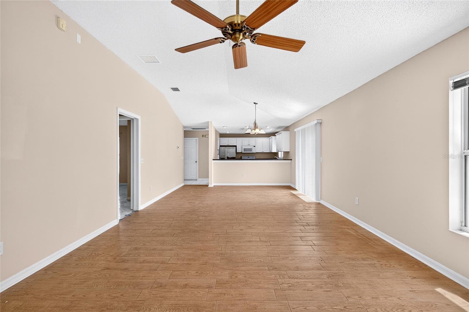 Villa at 8620 SE 166TH BIRCHBROOK LOOP, THE VILLAGES, photo 14 of 40