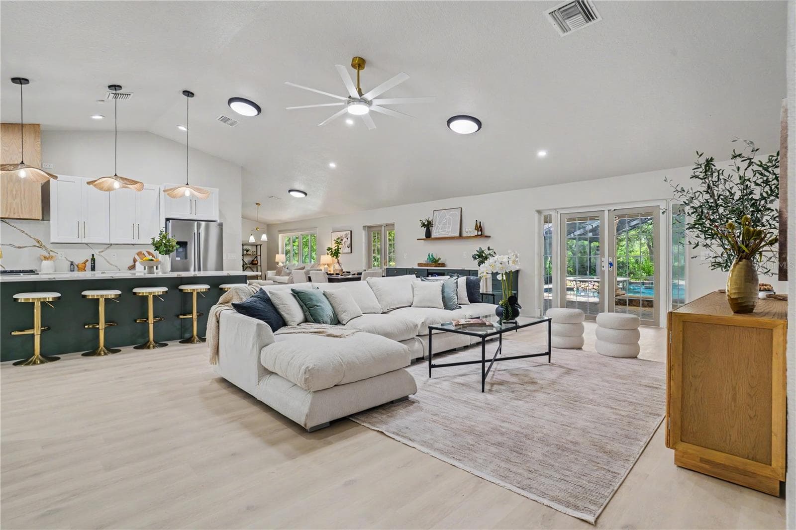 Single Family Residence at 12511 PALOMINO CT, TAMPA, photo 9 of 79