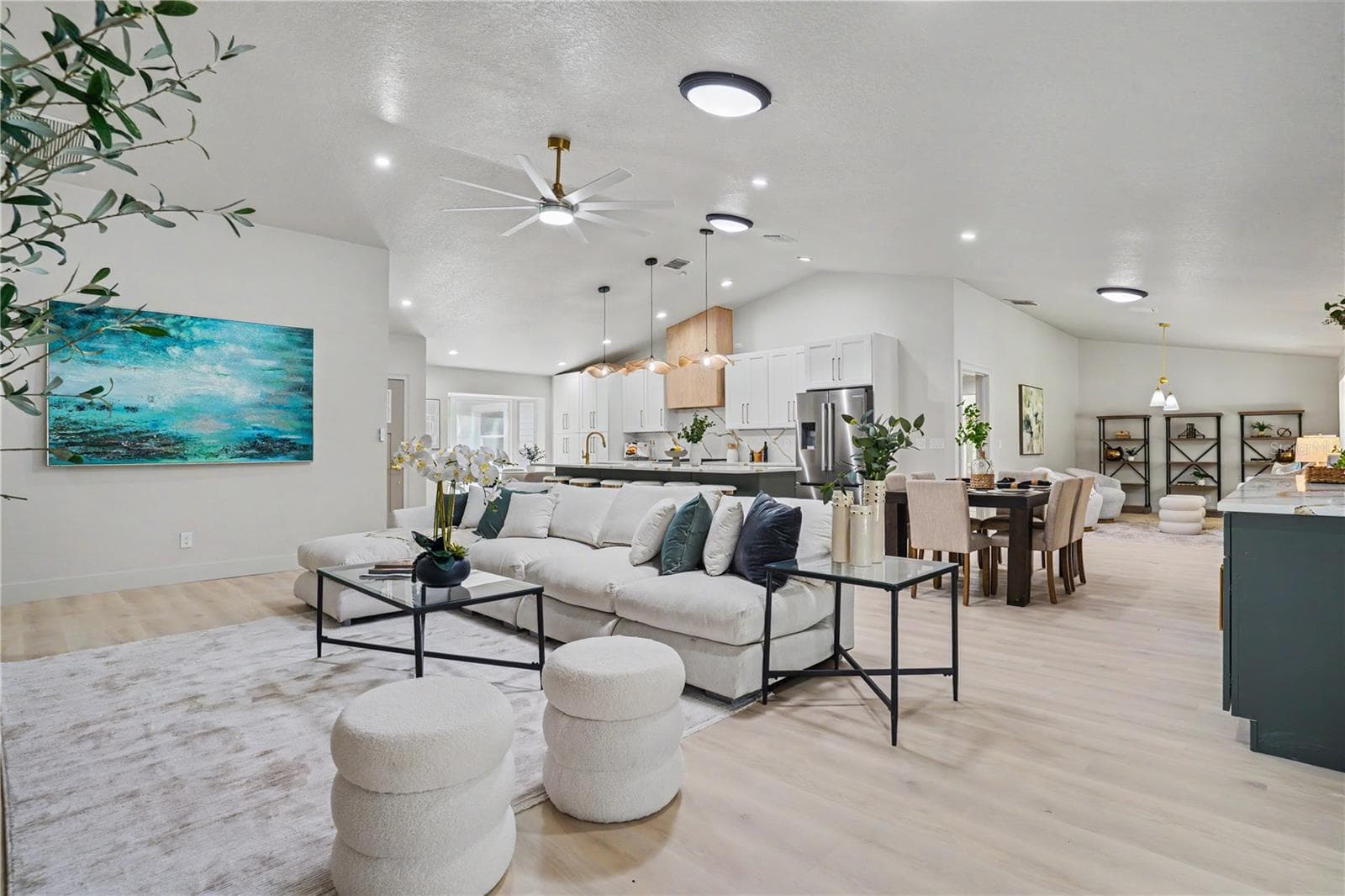 Single Family Residence at 12511 PALOMINO CT, TAMPA, photo 10 of 79