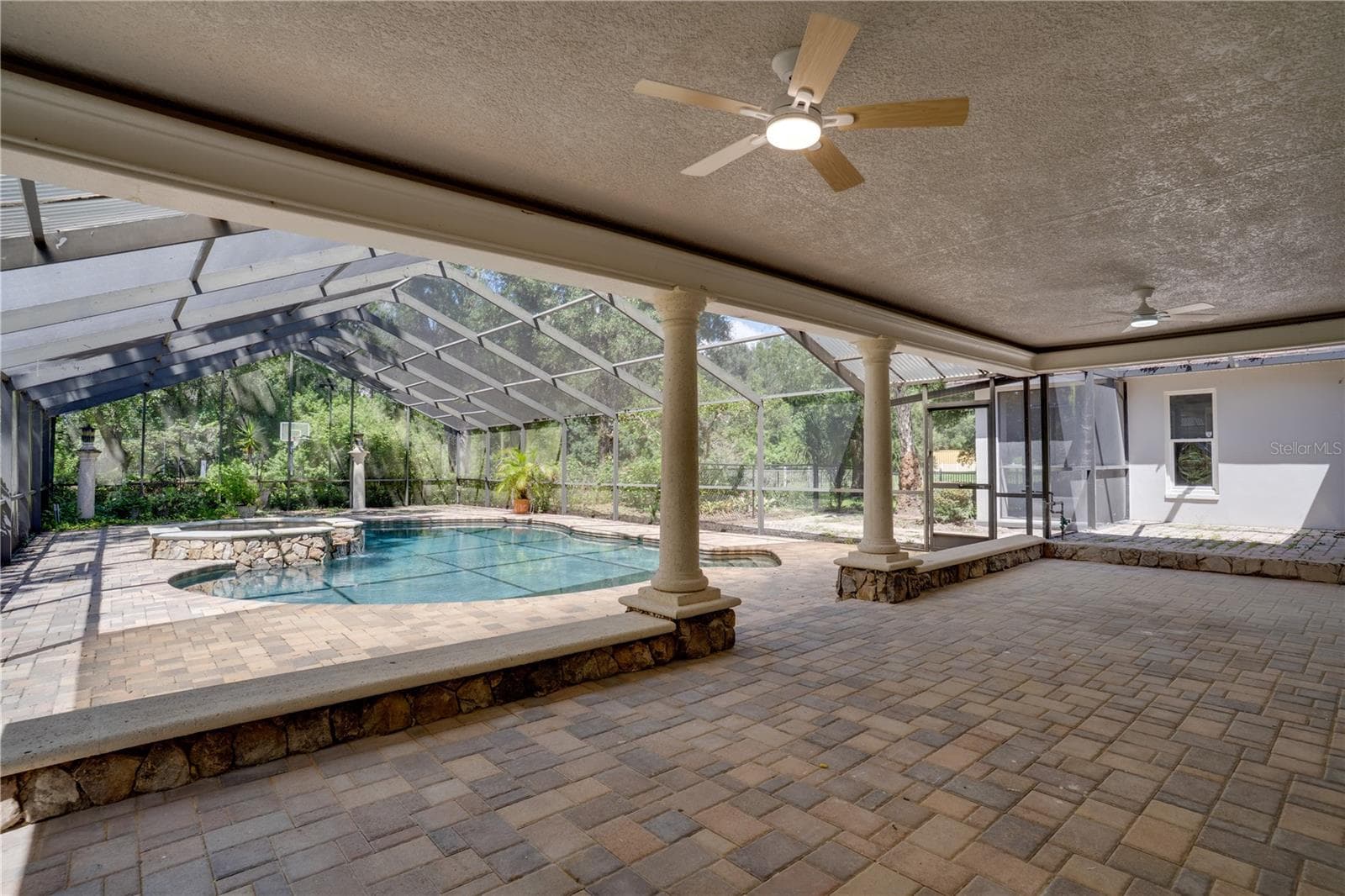 Single Family Residence at 12511 PALOMINO CT, TAMPA, photo 62 of 79