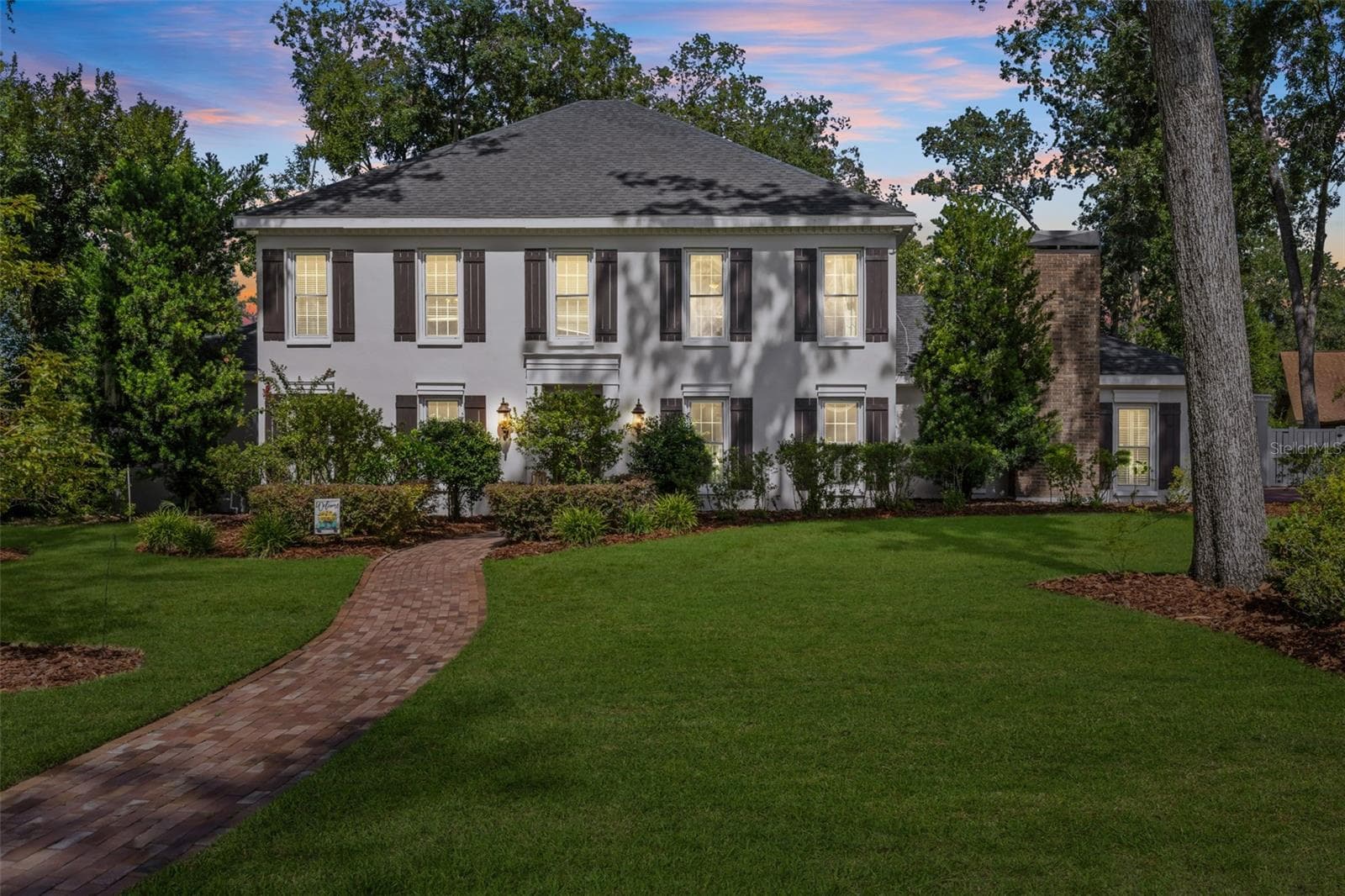 Beautiful evening view - 4603 DOGWOOD HILLS CT, BRANDON