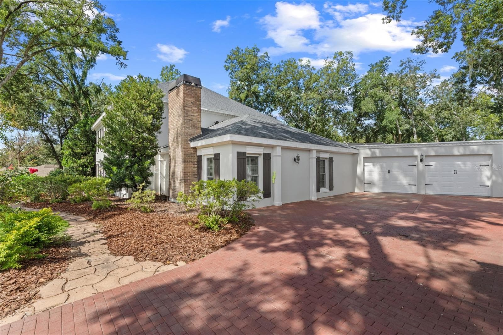 Oversized Garage has an additional 7'x9' Storage Room. - 4603 DOGWOOD HILLS CT, BRANDON