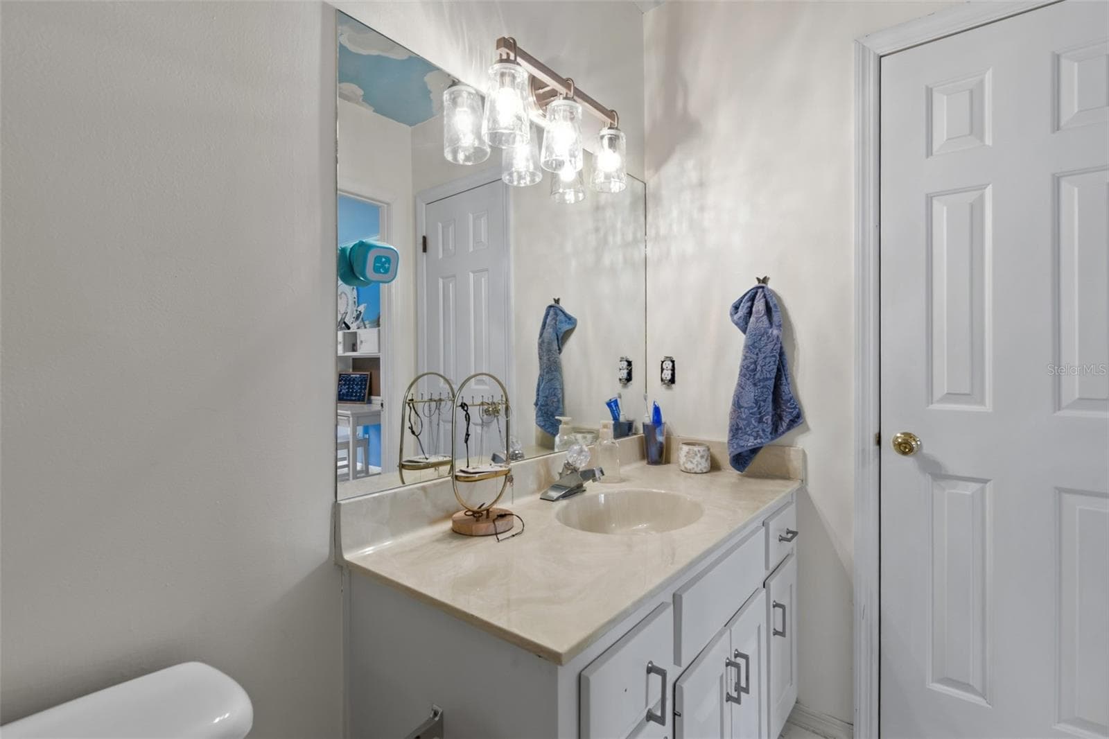 Bedroom 3's full bathroom - 4603 DOGWOOD HILLS CT, BRANDON