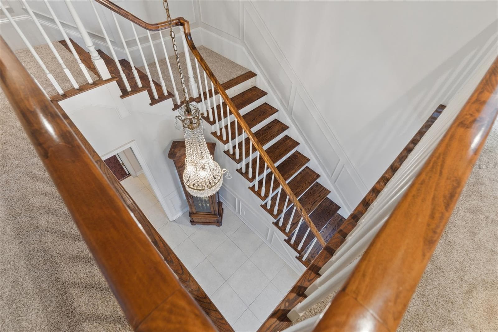 View down to the first floor - 4603 DOGWOOD HILLS CT, BRANDON