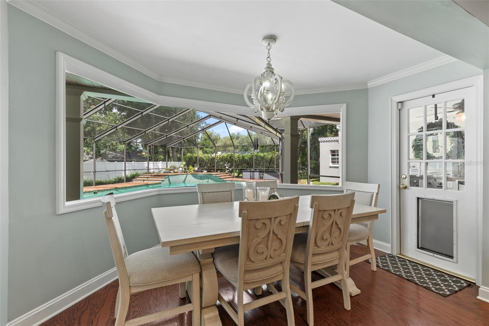 Breakfast Nook with lanai and pool view - 4603 DOGWOOD HILLS CT, BRANDON
