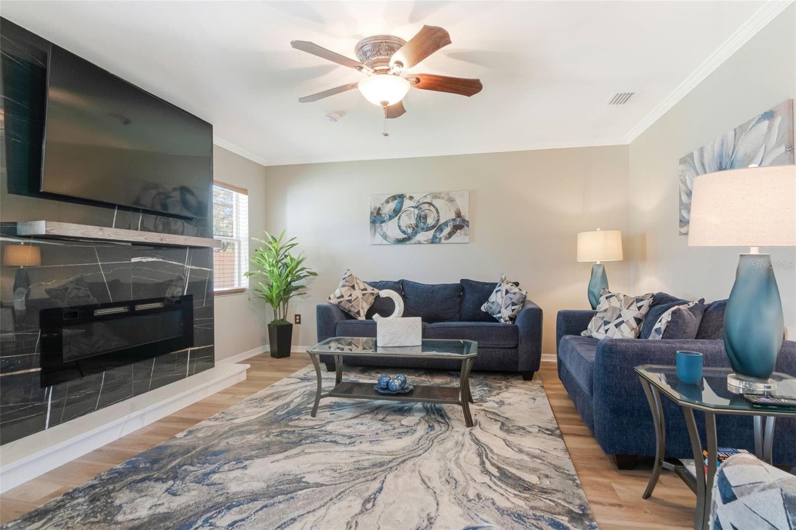 Single Family Residence at 1912 MAY ST, BRANDON, photo 8 of 31
