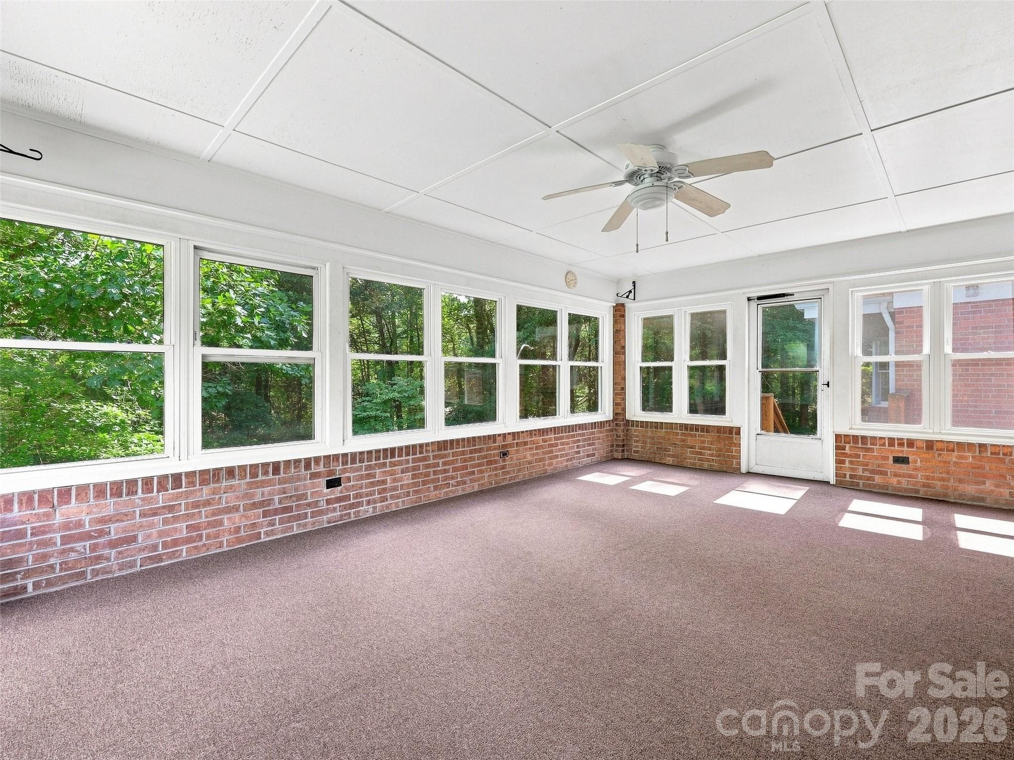 Single Family Residence at 12 Legendary Road, Hendersonville, photo 31 of 48