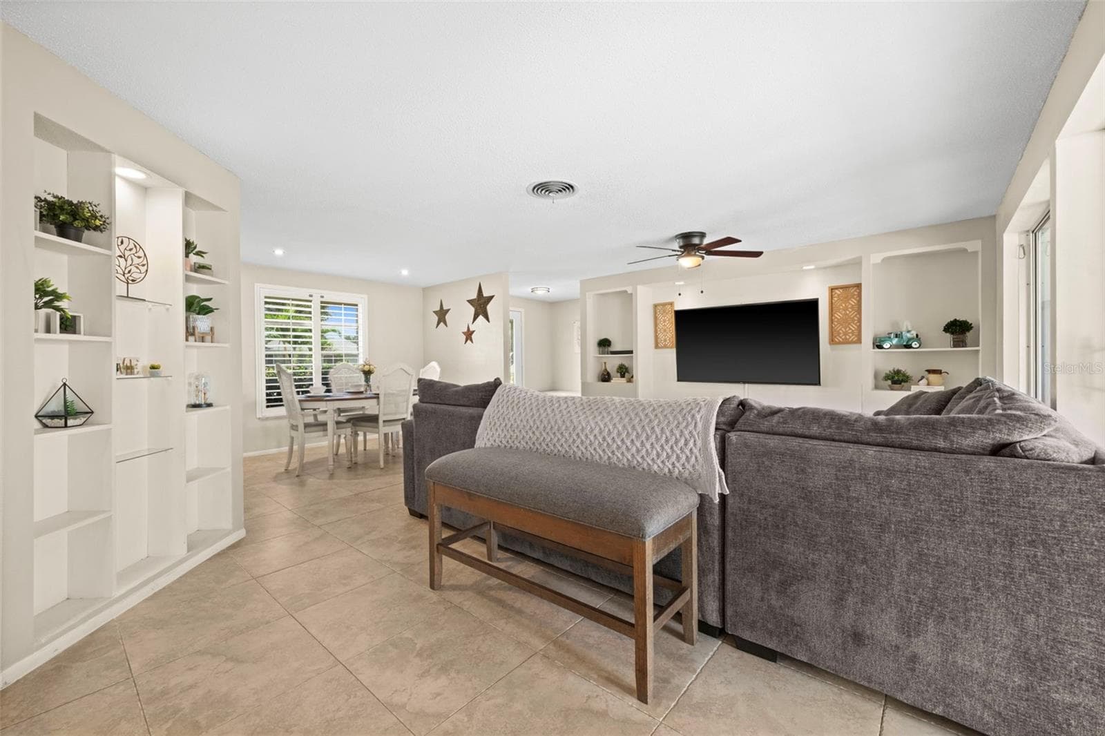 Single Family Residence at 22112 BRONXVILLE AVE, PORT CHARLOTTE, photo 9 of 39
