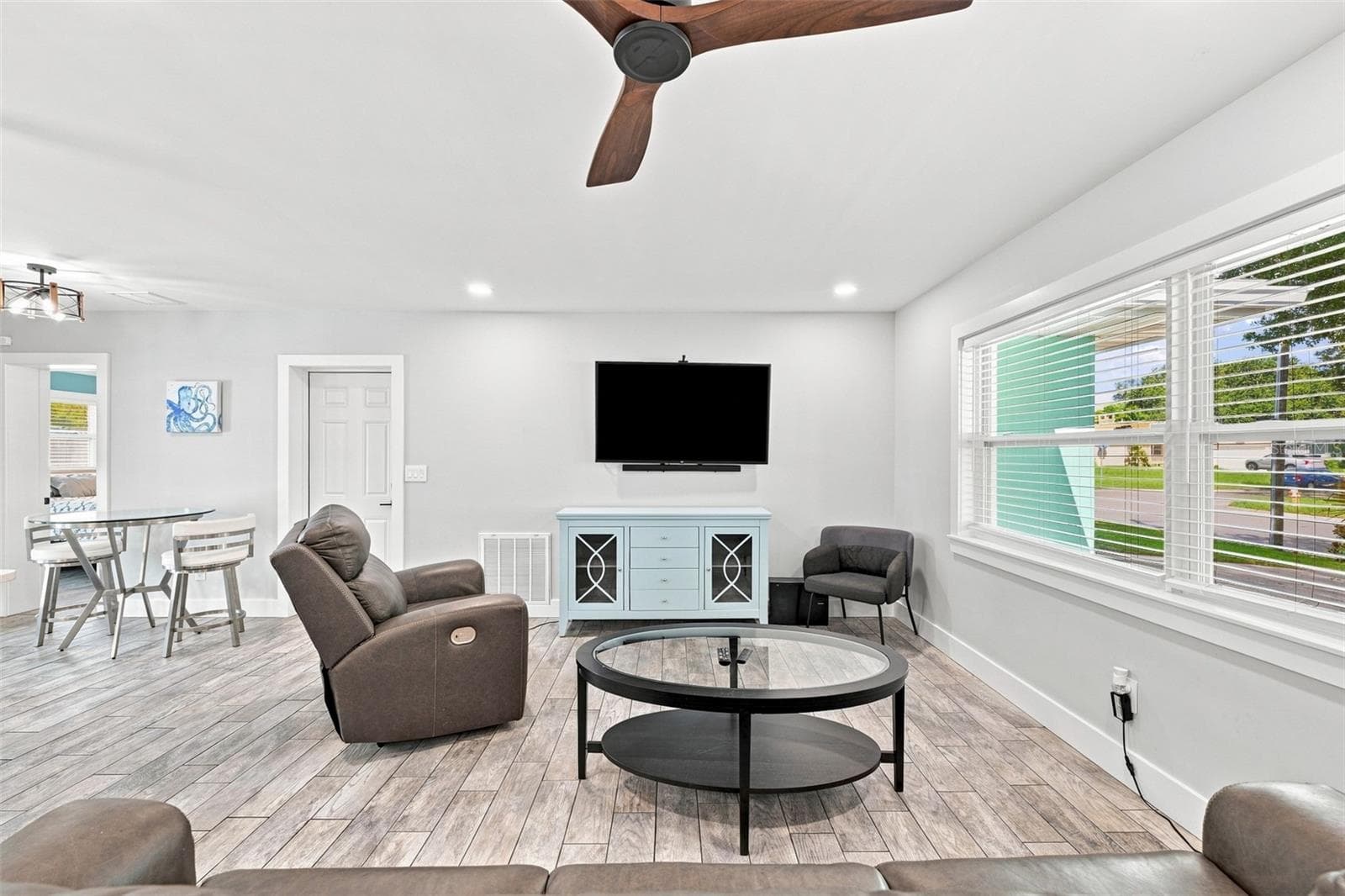 Family Room - 1359 HOWARD ST, CLEARWATER