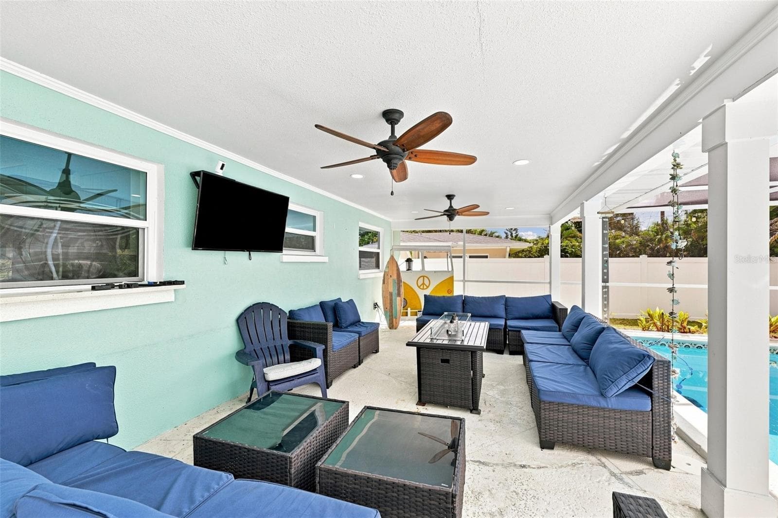 Screened in Lanai - 1359 HOWARD ST, CLEARWATER