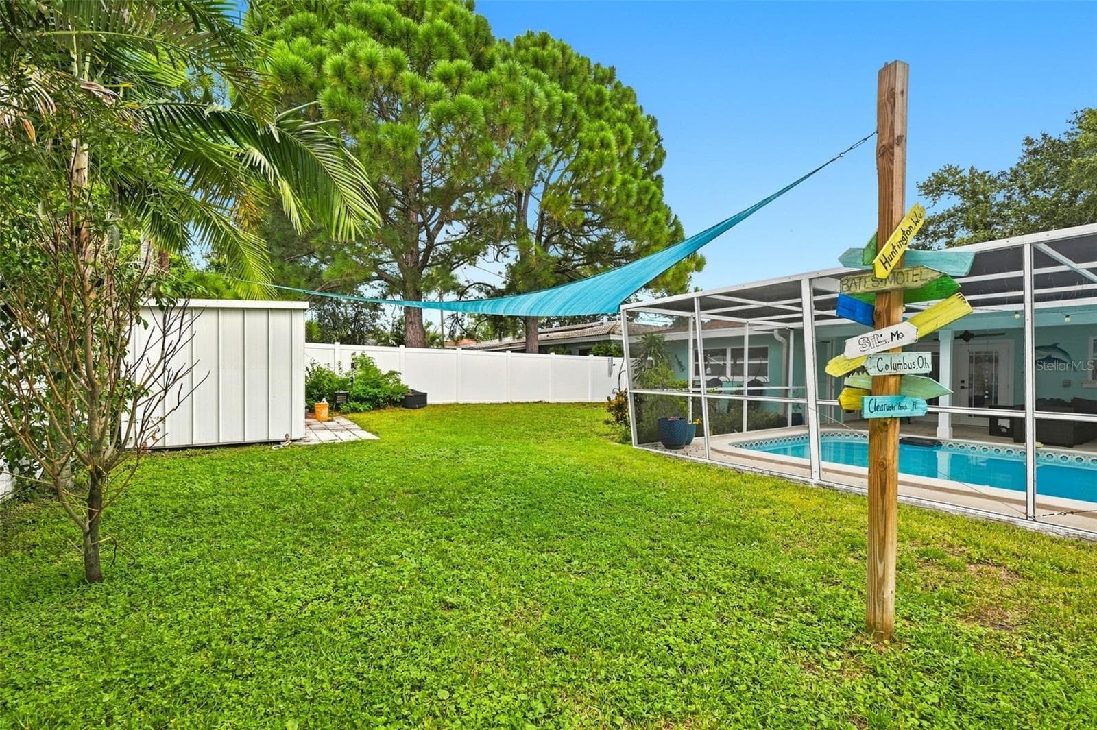 Fully Fenced in Backyard - 1359 HOWARD ST, CLEARWATER