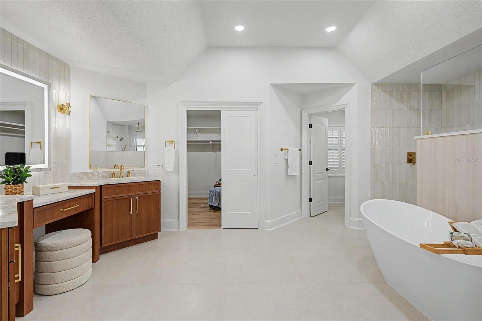 Single Family Residence at 35 GREENHAVEN TRL, OLDSMAR, photo 15 of 74