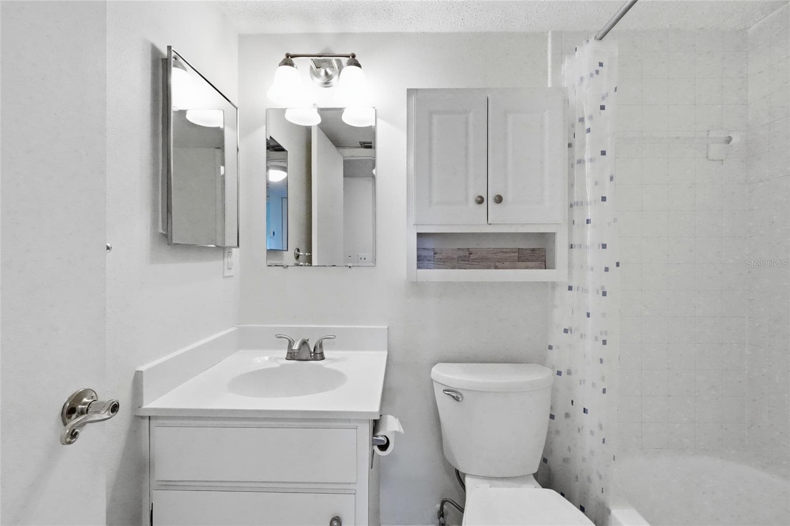 primary bathroom - 3267 BENEVA RD #203, SARASOTA