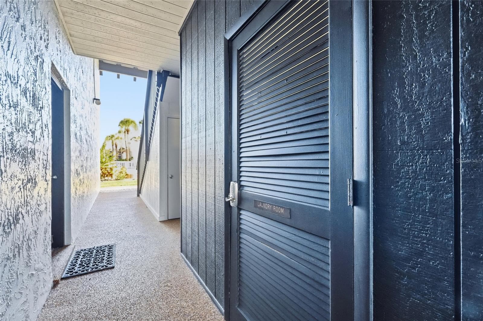 laundry room for building - 3267 BENEVA RD #203, SARASOTA