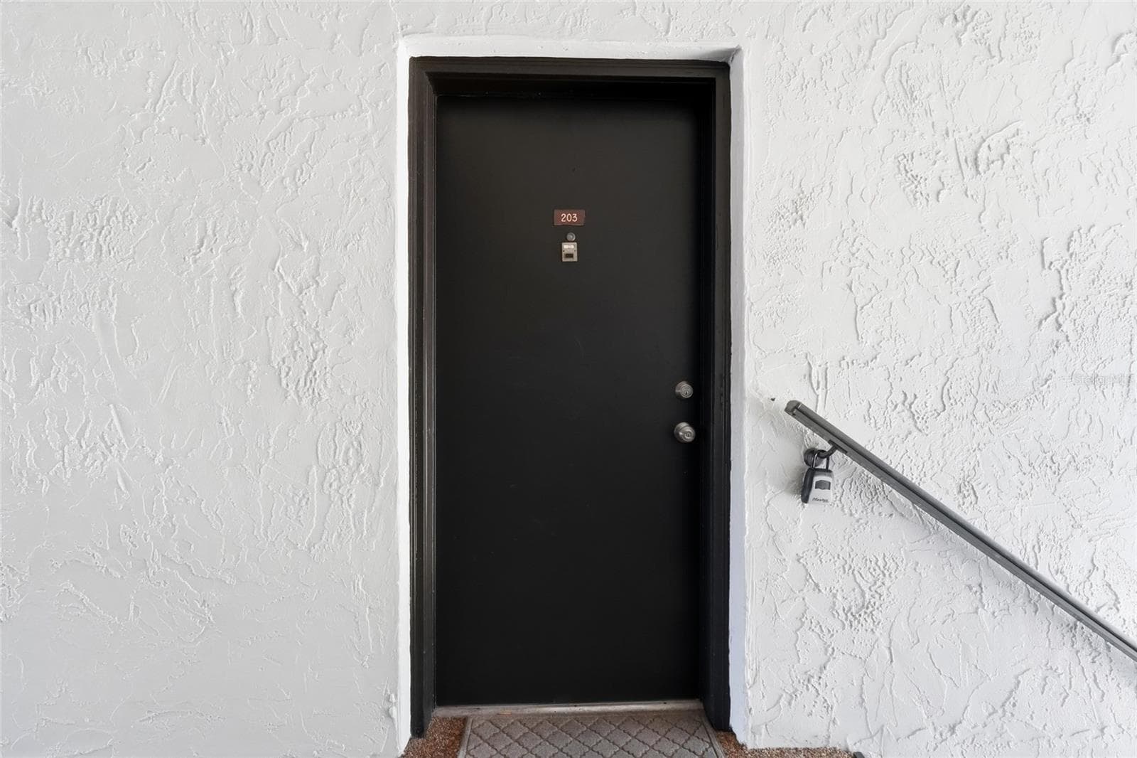 unit front door - 3267 BENEVA RD #203, SARASOTA