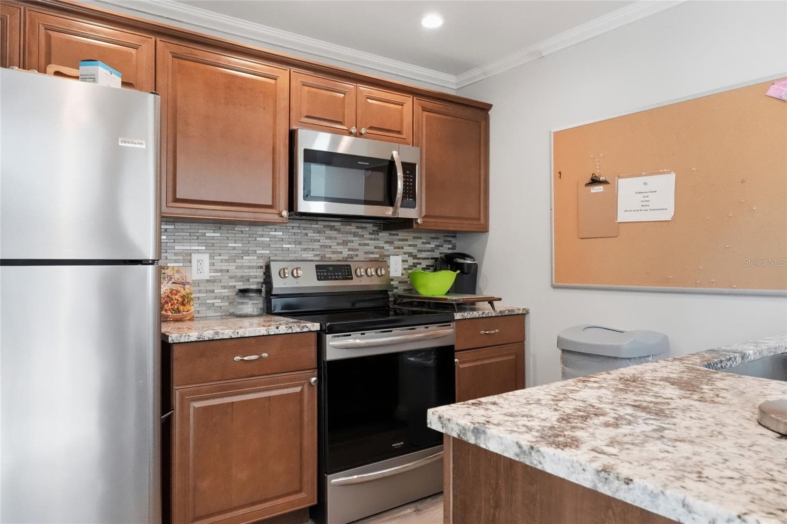 clubhouse kitchen - 3267 BENEVA RD #203, SARASOTA