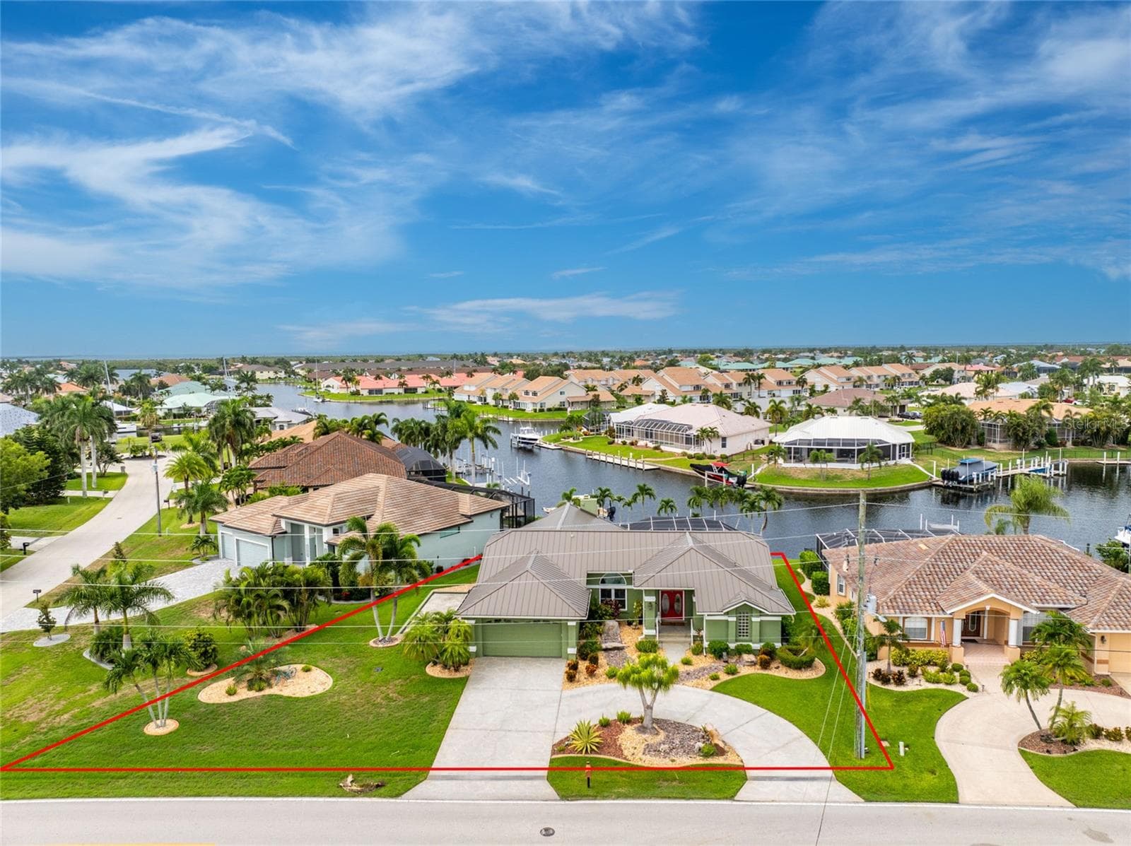 On Beautiful Sailboat Water - 3601 WHIPPOORWILL BLVD, PUNTA GORDA