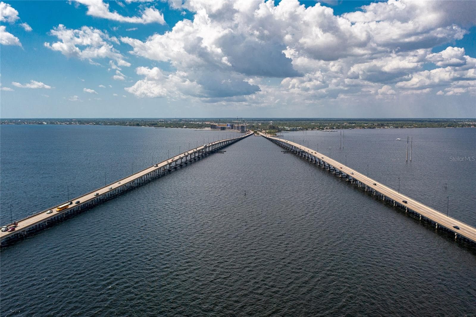 Charlotte Harbor Bridges - 3601 WHIPPOORWILL BLVD, PUNTA GORDA