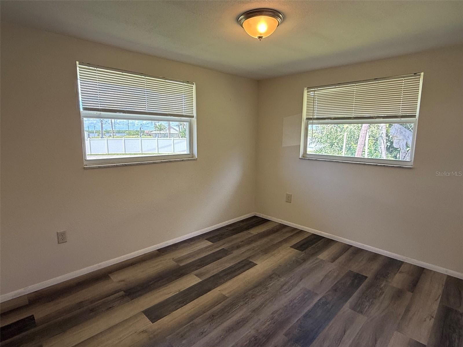 Single Family Residence at 5405 RIVERSIDE DR, PUNTA GORDA, photo 5 of 12