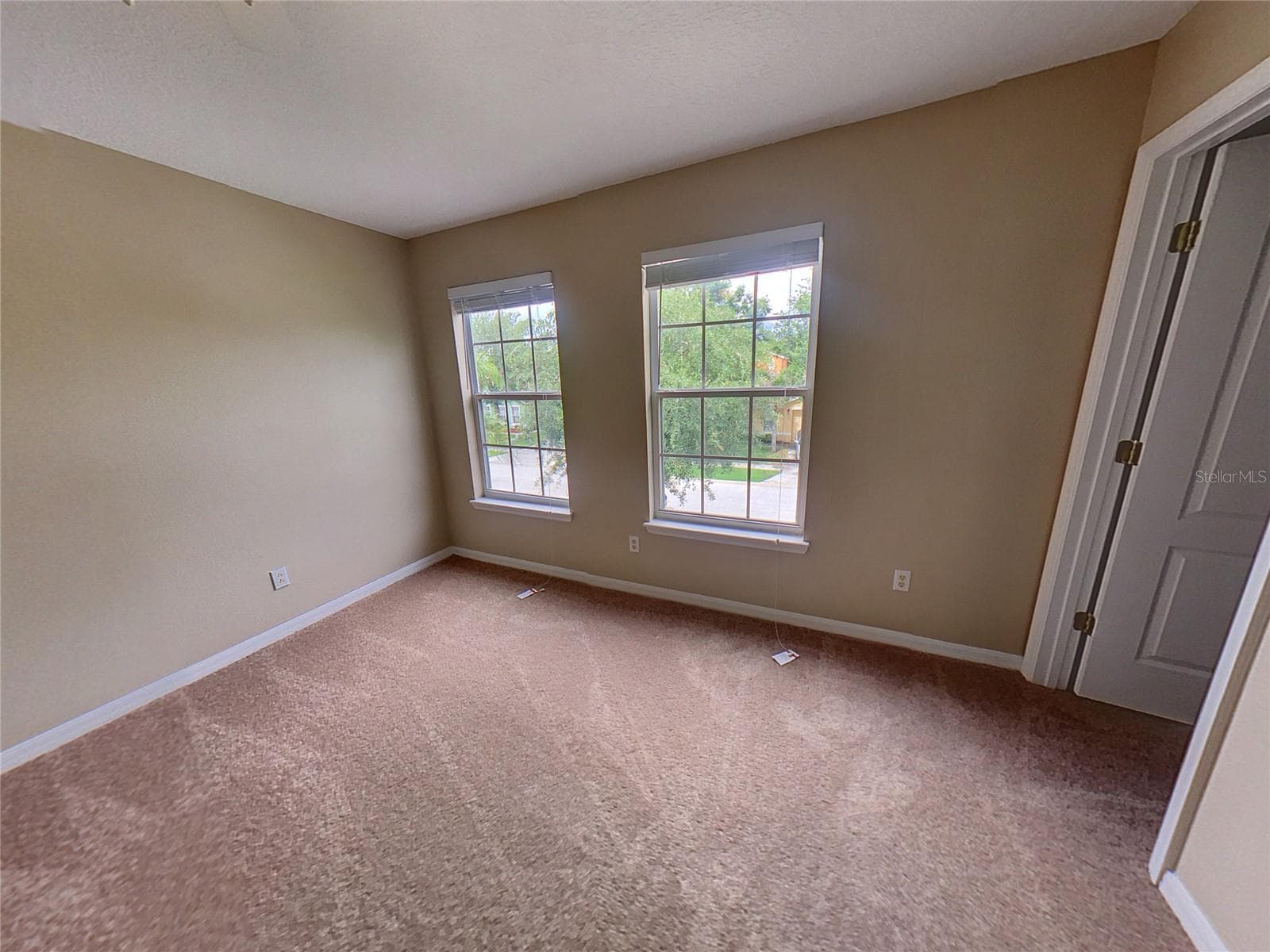 Single Family Residence at 124 HAMMOCK CT, DAVENPORT, photo 10 of 11