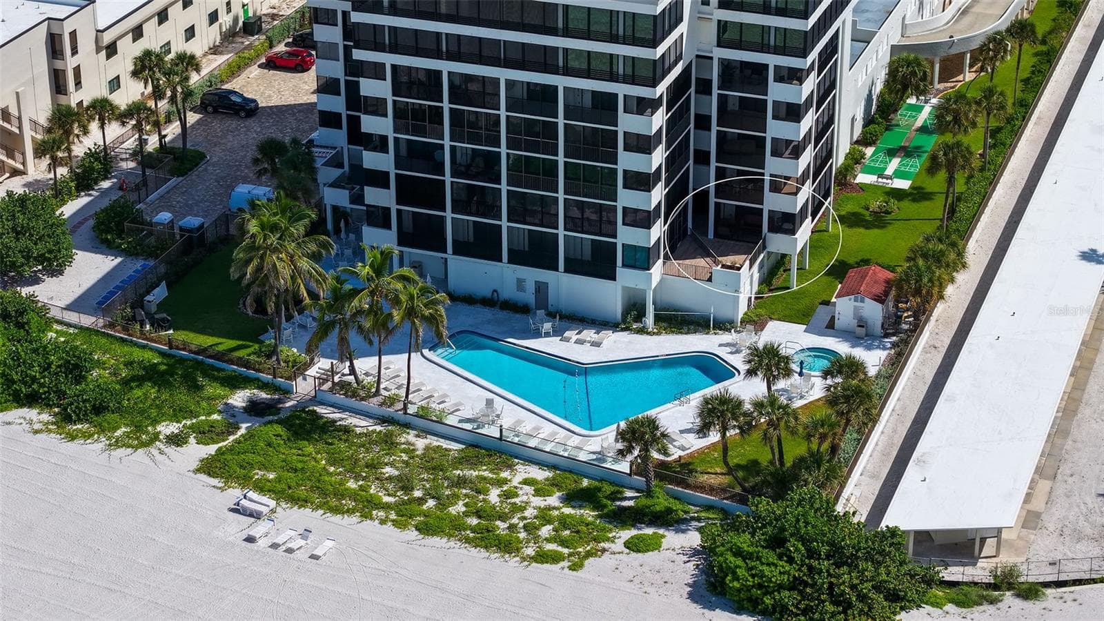 Condominium at 1100 BENJAMIN FRANKLIN DR #204, SARASOTA, photo 3 of 80