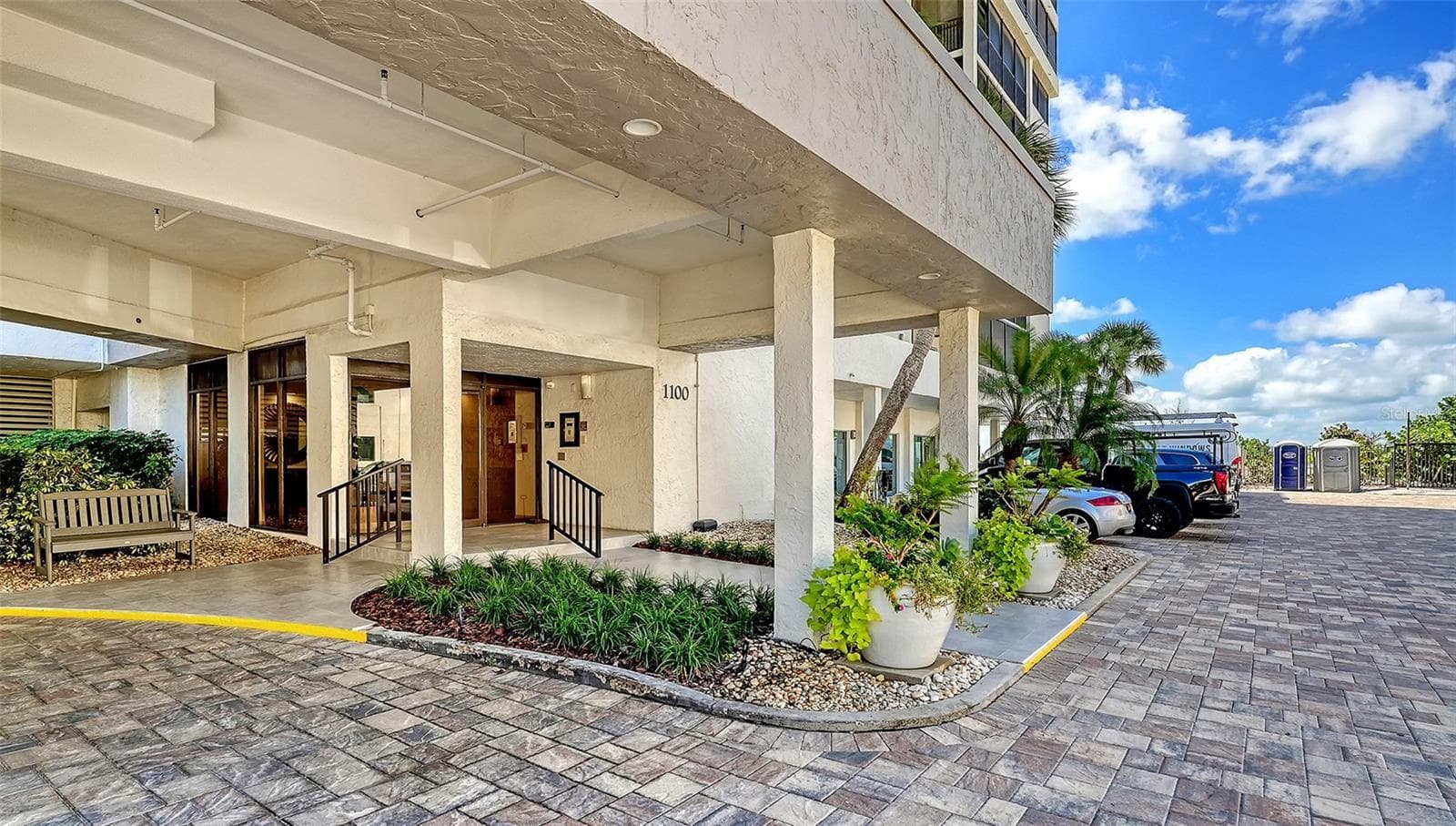 Condominium at 1100 BENJAMIN FRANKLIN DR #204, SARASOTA, photo 6 of 80