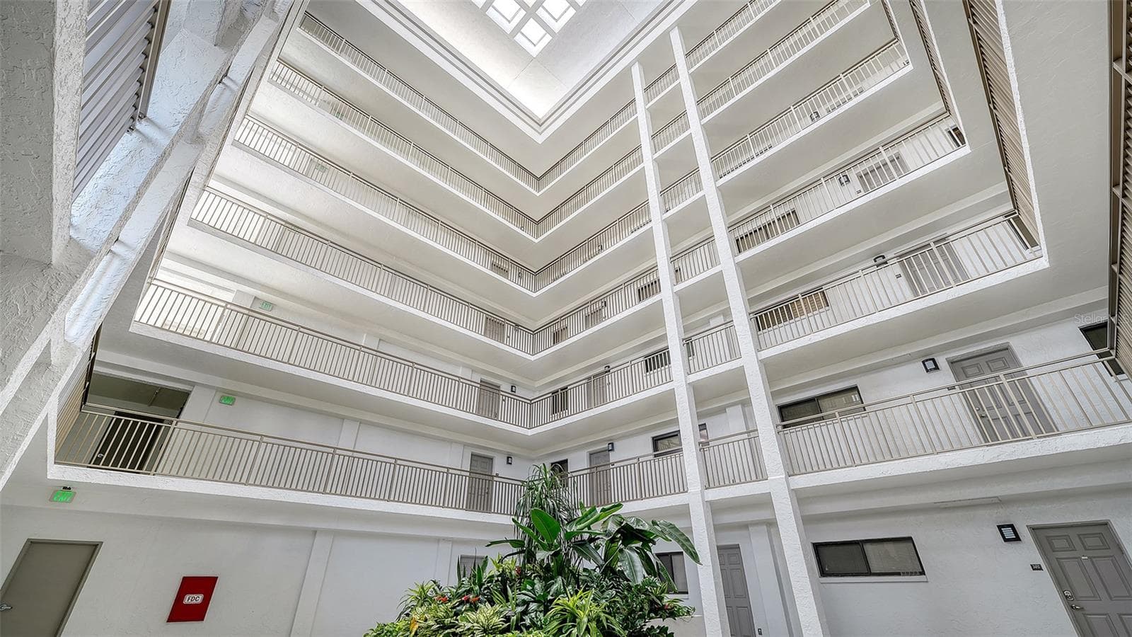 Condominium at 1100 BENJAMIN FRANKLIN DR #204, SARASOTA, photo 9 of 80