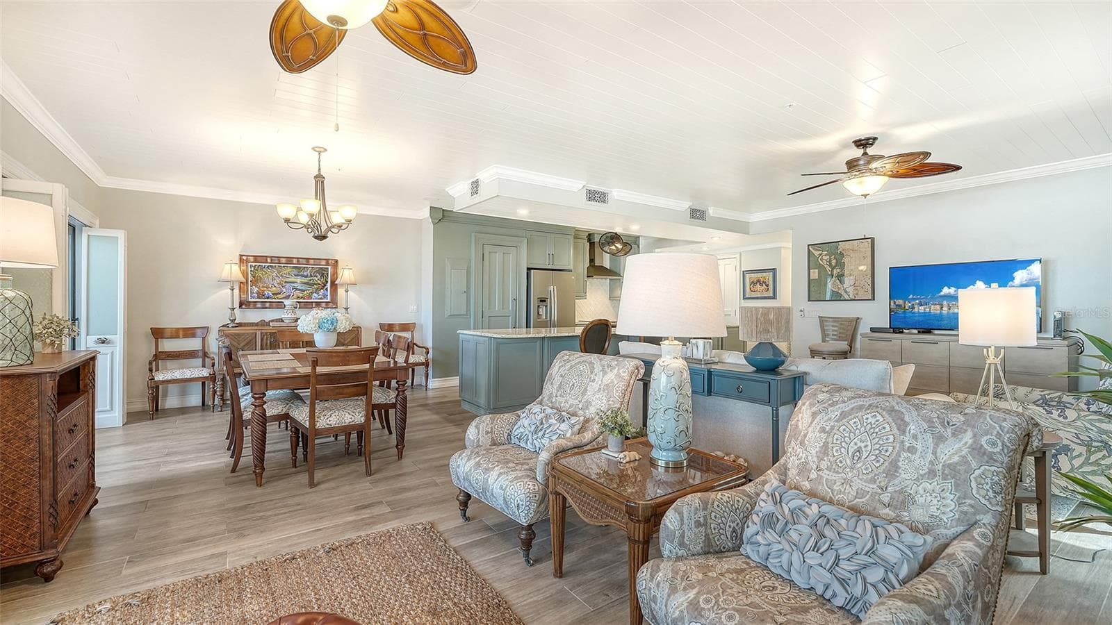 Condominium at 1100 BENJAMIN FRANKLIN DR #204, SARASOTA, photo 19 of 80