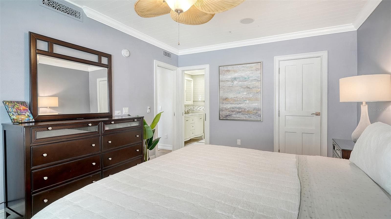 Condominium at 1100 BENJAMIN FRANKLIN DR #204, SARASOTA, photo 25 of 80