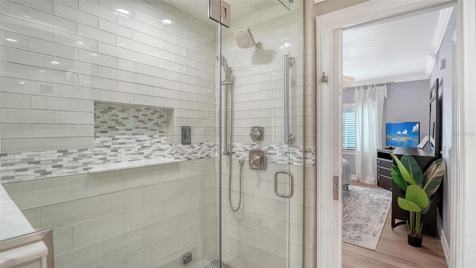 Condominium at 1100 BENJAMIN FRANKLIN DR #204, SARASOTA, photo 28 of 80