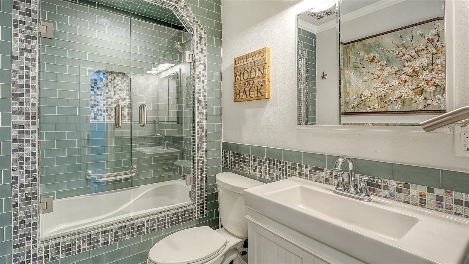 Condominium at 1100 BENJAMIN FRANKLIN DR #204, SARASOTA, photo 32 of 80