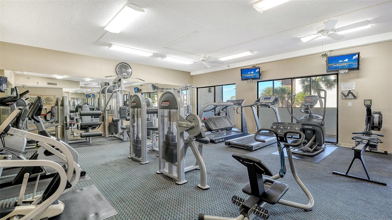 Condominium at 1100 BENJAMIN FRANKLIN DR #204, SARASOTA, photo 65 of 80
