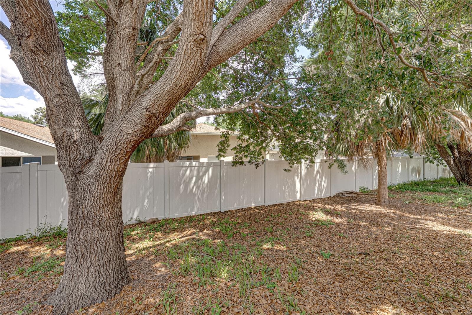 Single Family Residence at 11578 HAMMOCKS GLADE DR, RIVERVIEW, photo 30 of 48
