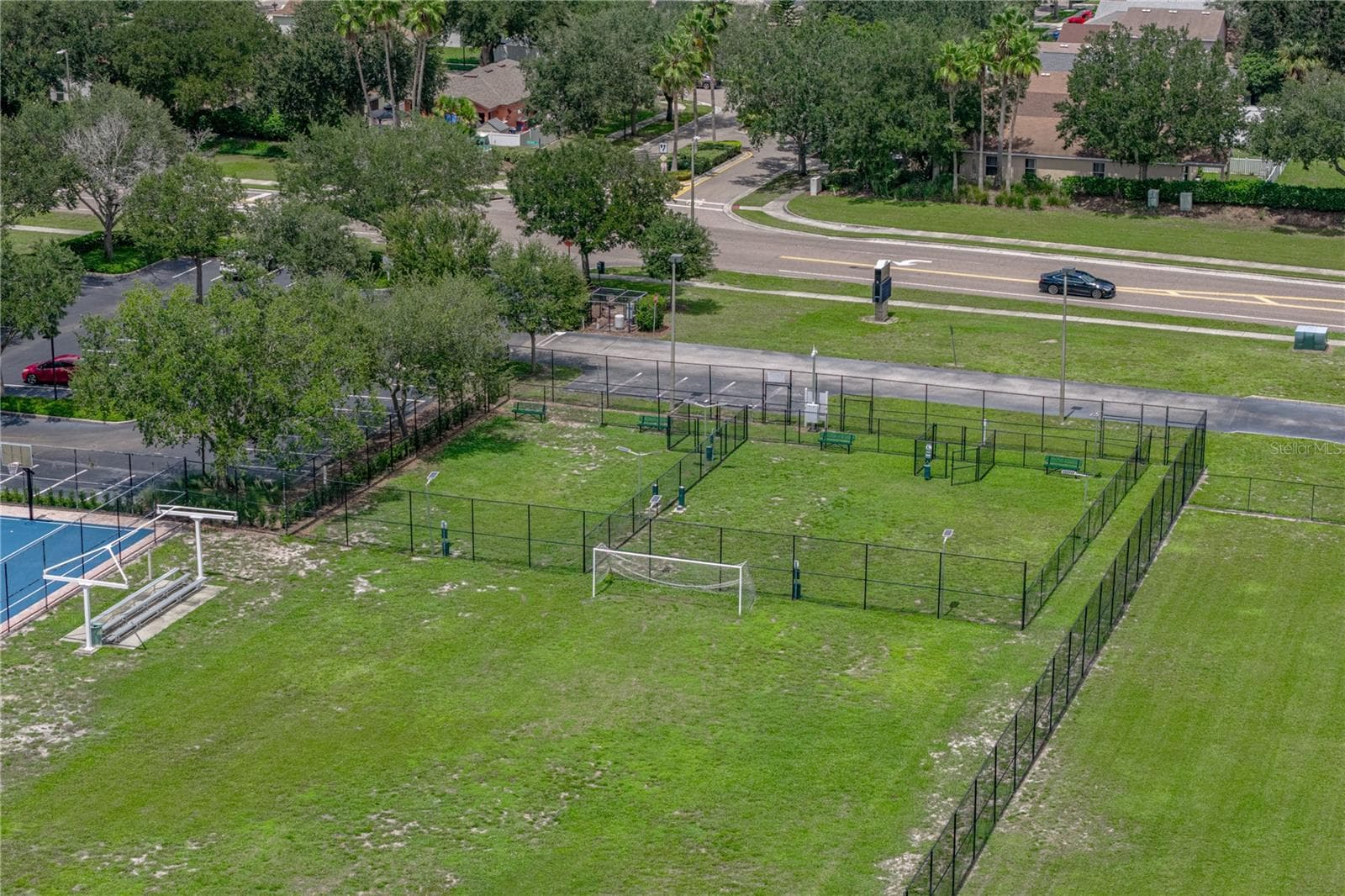 Single Family Residence at 11578 HAMMOCKS GLADE DR, RIVERVIEW, photo 42 of 48